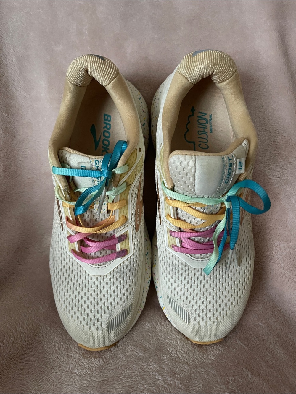 Brooks Women's Limited Edition Ghost 12 Vanilla Sprinkles - Picture 2 of 9